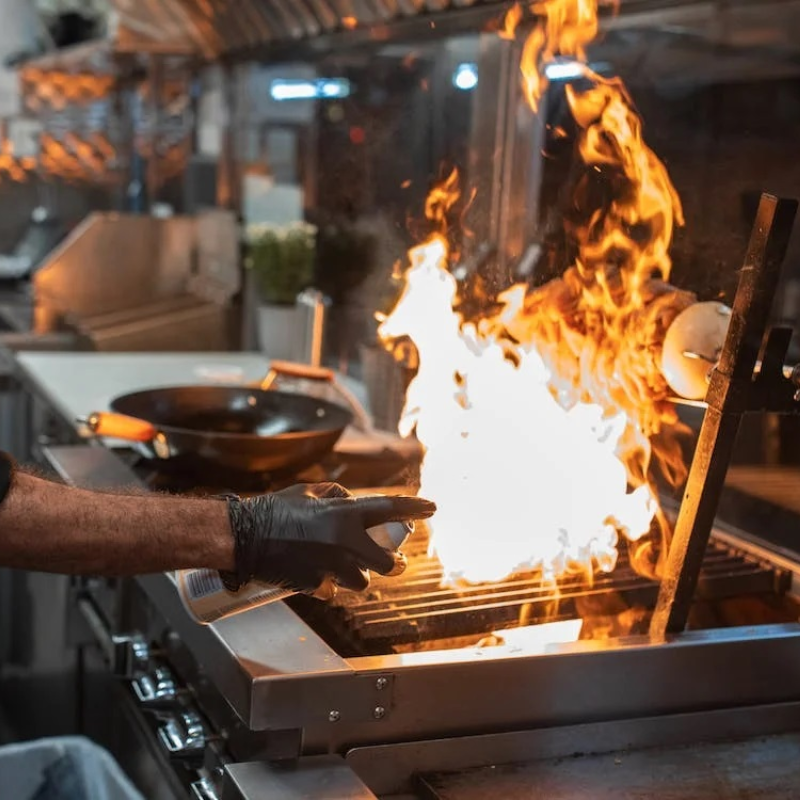 PREVENCIÓN DE RIESGOS LABORALES EN LA COCINA HOSPITALARIA