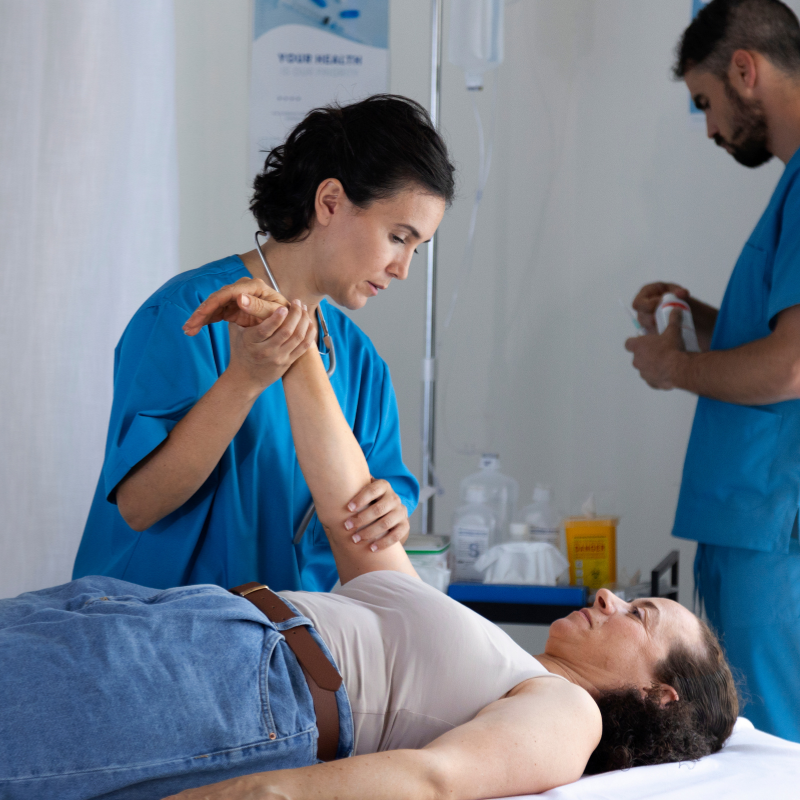 SOPORTE VITAL Y PRIMEROS AUXILIOS PARA TCAE