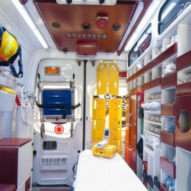 DOTACIÓN Y MANTENIMIENTO DEL MATERIAL EN EL VEHÍCULO SANITARIO