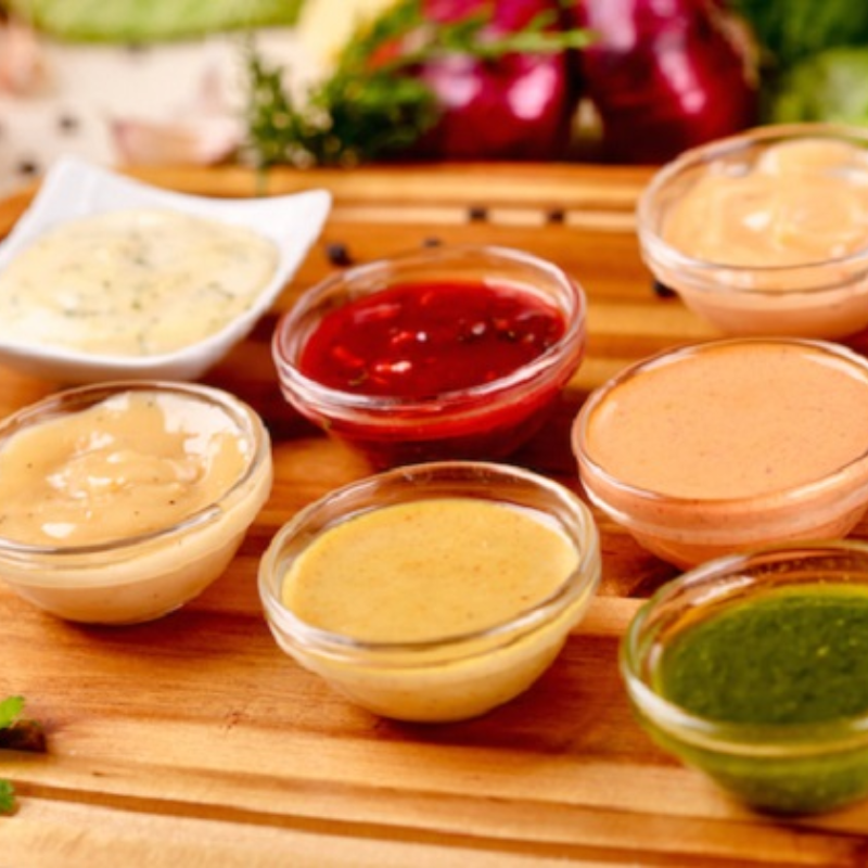 SALSAS Y GUARNICIONES EN LA COCINA HOSPITALARIA